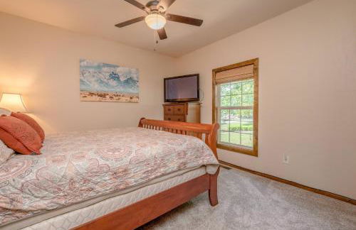 Hickory Hideaway with Communal Pool Access - Foto 43