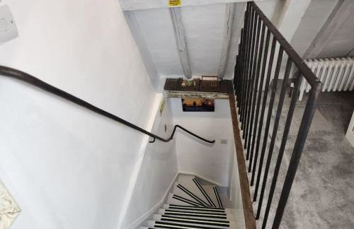 Swan Cottage, 5-Bedroom, Canal View, River, Private gardens, Free Parking's, WiFi, Oxford - Photo 28