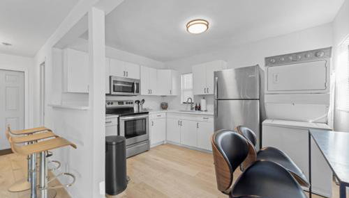 Sunny 4BR Getaway Pool & Private Guest Suite - Foto 5