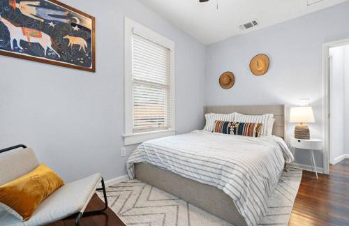 Casa Cowboy near Downtown, Gourmet Kitchen, Private Yard - Foto 37