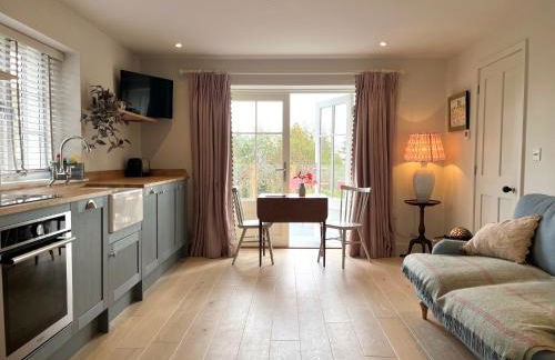 Cobblers Lodge - Photo 1