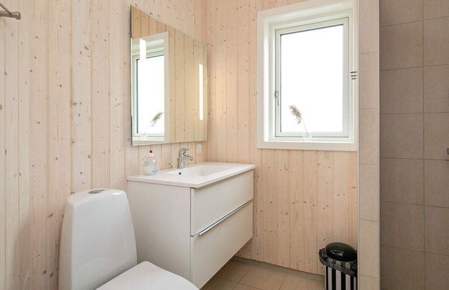 5 Person Holiday Home in Haarby - Photo 7