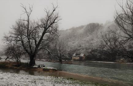 SMARAGD RIVER near Rastoke & Plitvice Lakes - Foto 16