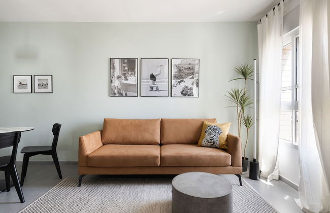 Bauhaus Boutique by TLV2rent - Photo 32