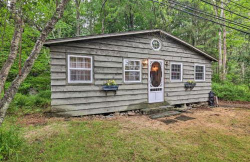Cabin with Trails and Creek! 23 Mi to Camelback Slopes - Foto 23