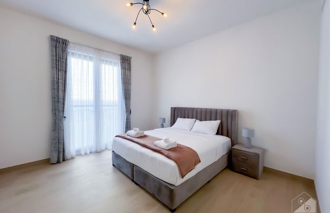 Stunning Beach View Apt. with Balcony Jumeirah La Mer - Photo 2