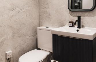 Wych Cottage, Striking 2 Bed, Parking, King Bed, First Floor Flat - Foto 14