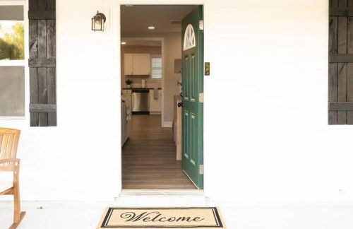 Refreshing Ranch Style Home - Photo 25