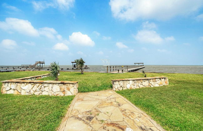 Waterfront Retreat w/ Private Boat Dock, Patio, Views Shore Thing by Avantstay - Photo 29