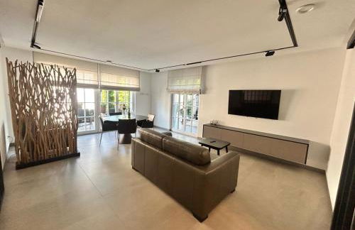 Weinberg Luxus Residenz in Rhöndorf - Foto 1