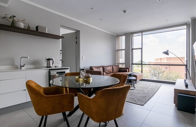 Sandton Smart Apartment Fifteen - Photo 11