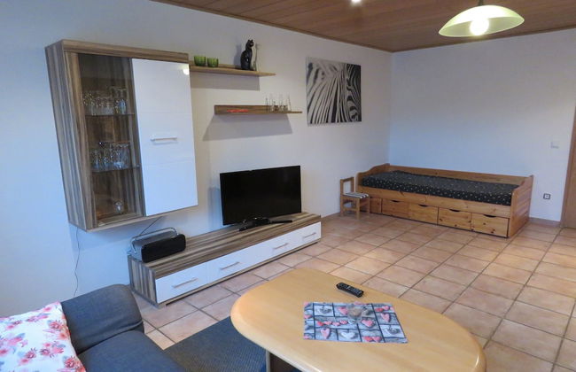 Halenfeld Family Farm Stay - Photo 10