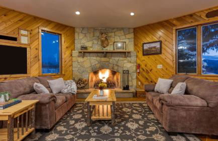 Scenic Catskills Retreat • Pool Hot Tub Game Room Lake Views Mountainview Estate by AvantStay - Foto 12