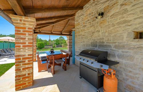 My Villa Ida with pool in Višnjan, Istria - Photo 32