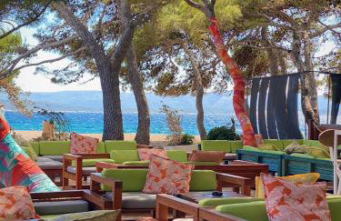 Great outdoor living steps away from the beach - Photo 29