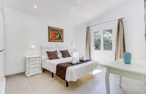 Villa Zaragoza by Villa Plus - Photo 7