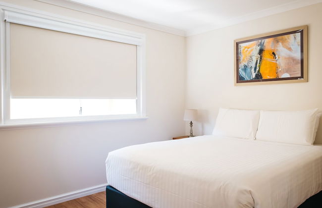 Owen's Hideaway by the BNB Collection - Photo 3