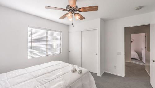 Spacious 5BR Modern Luxury Villa in Vegas - Foto 4