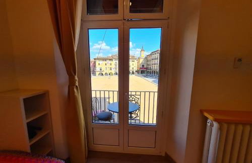 Apartaments Vicus 3 con vistas a la Plaza Mayor de Vic - Photo 6