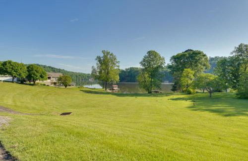 Lakefront Kingsport Home with Private Hot Tub! - Foto 43