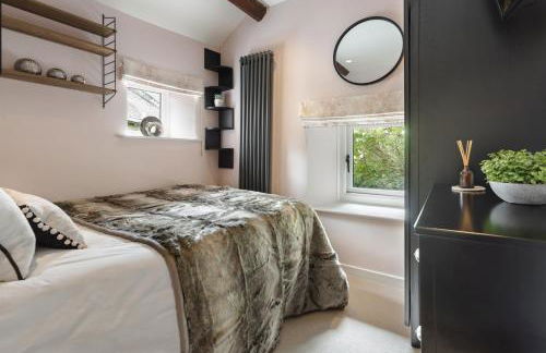 Coronation Family Cottage, Modernised 200-Year-Old Lake District Cottage with Private Hot Tub and Parking - Ridgestone - Foto 29