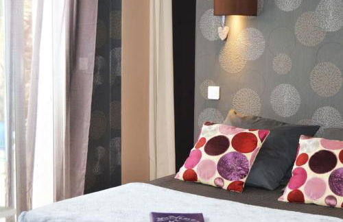 "POUR VOUS" studio dans villa avec piscine - Foto 1