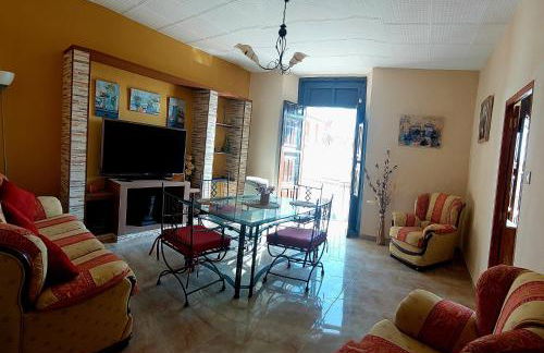 La Plazuela, casa andaluza con patio. - Foto 9