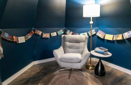 Charming Historic Upper | Walk to Downtown, Lakes - Foto 43