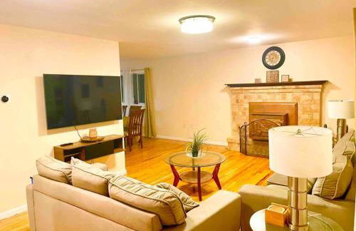 Scenic Views & River Access, Cozy River Home - Foto 6