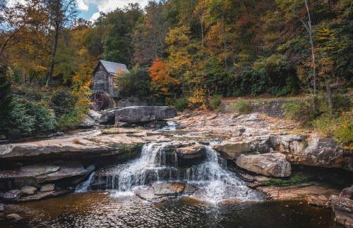 Log Cabin with Hot Tub, Game Room-10 min to NRG - Foto 53