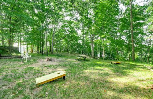 Private Island Home in Belding with Dock and Grill! - Foto 20