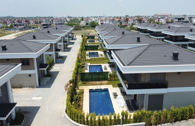 Nirvana Holiday Homes - Foto 33