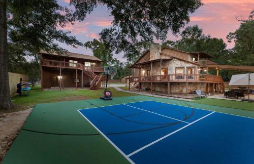 Pickleball & mini-golf, Pool/Spa, Epic Gameroom! - Photo 71