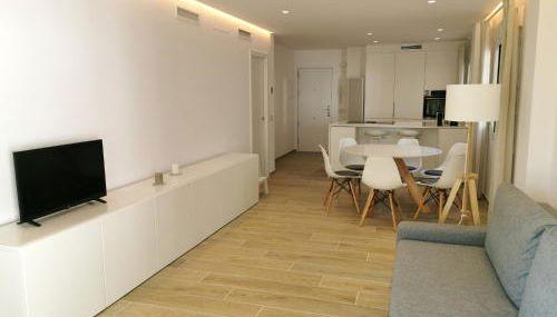 Bright 2 bedroom apt Golden Mile next to beach RDR225 - Foto 4