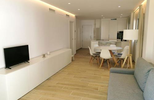 Bright 2 bedroom apt Golden Mile next to beach RDR225 - Foto 4