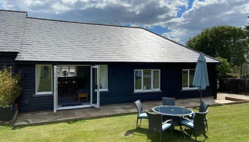 STUNNING FARM COTTAGES at South Downs Rural Retreats - Foto 5, Garden