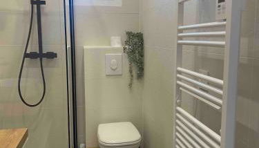 T2 neuf avec vue mer à 2 pas du centre et proche des plages - Foto 3