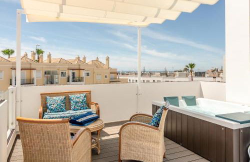 SeaScape Villa Private Pool & Rooftop Jacuzzi with sea view near Manta Rota Beach - Foto 58