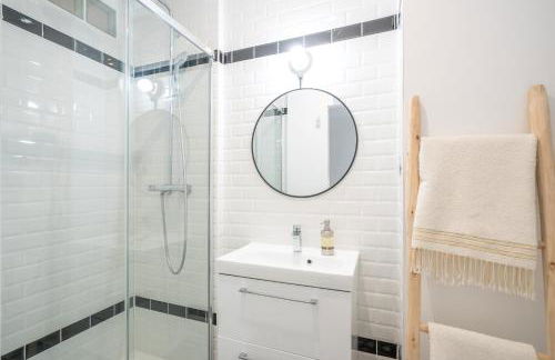 Eiffel Tower studio with terrace and AC - Foto 20