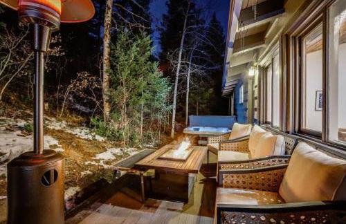 Mountain Mansion with Hot Tub and Sauna - Foto 9