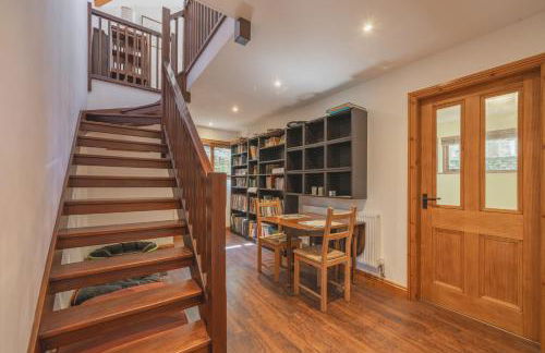 Leighton Banks - Photo 4