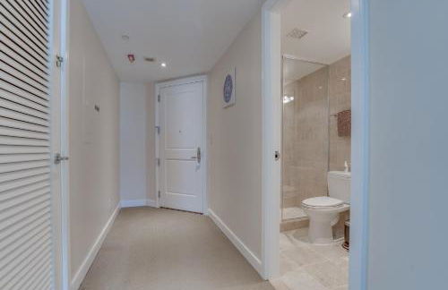 Heaven on Washington Fully Furnished Apartments - Foto 21