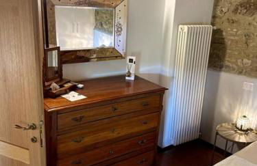 Alloggio con camino nel borgo del castello - Foto 23