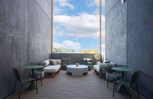 2 Bedroom + Loft Condo, Coffee Shop in Building - Foto 6