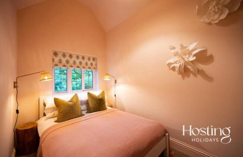 The Writers Retreat - Photo 51