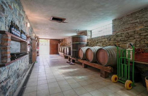 Nice Home In Marsaglia Cn With Jacuzzi - Foto 41