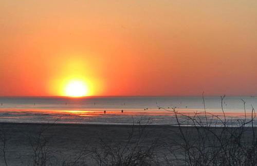 Comfort Steps From the North Sea - Foto 65