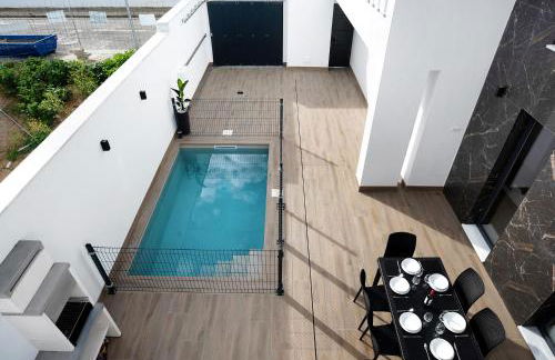 Adosado Marol solo familias - Foto 2