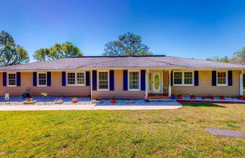 Danielsville Home on Sprawling Acreage with Views! - Photo 3