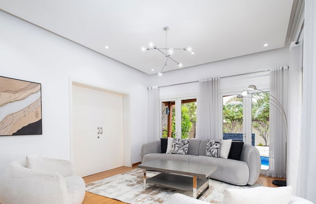 LUX The Meadows 5 Bed Villa - Foto 25